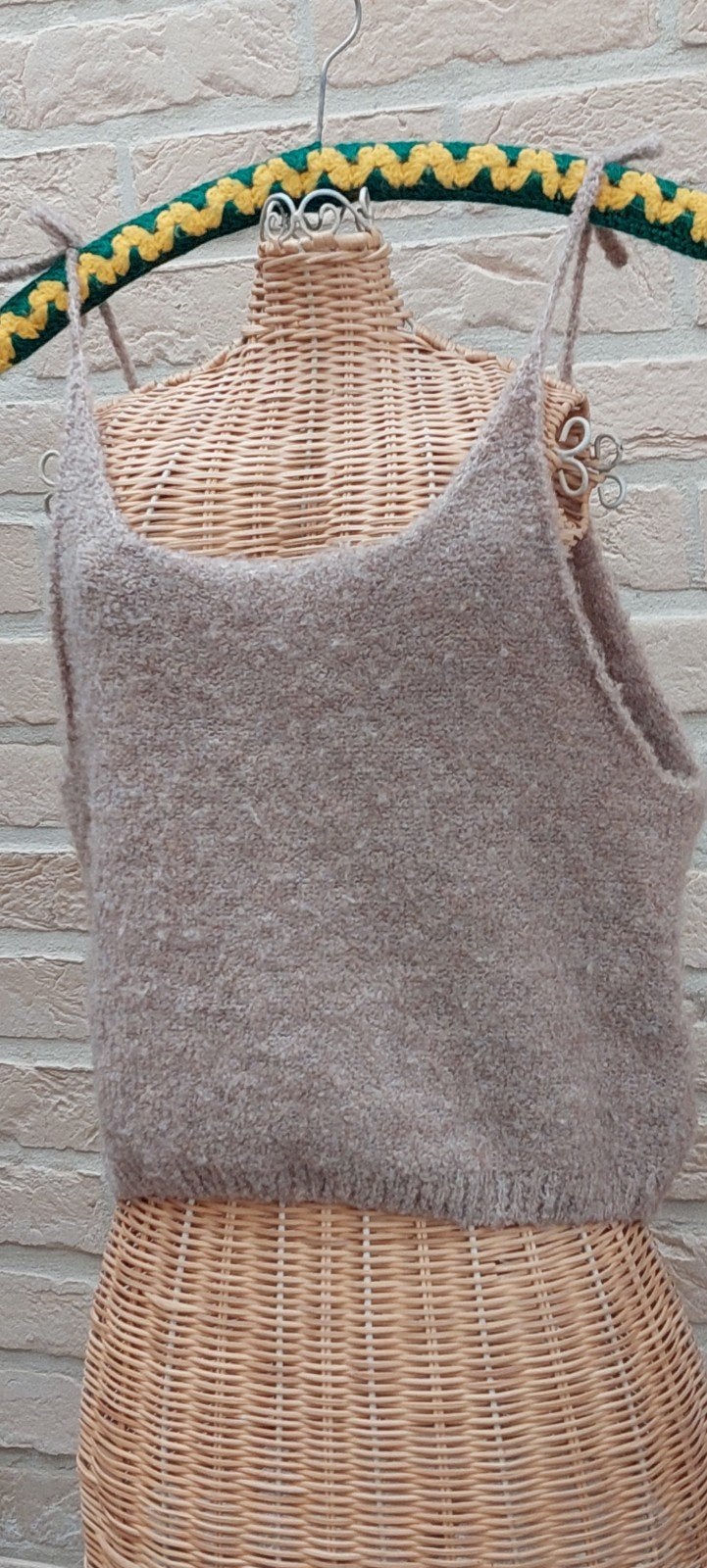 topje maat 42  cm van oksel tot oksel, Kleding | Dames, Topjes, Overige kleuren, Primark, Maat 42/44 (L), Ophalen of Verzenden