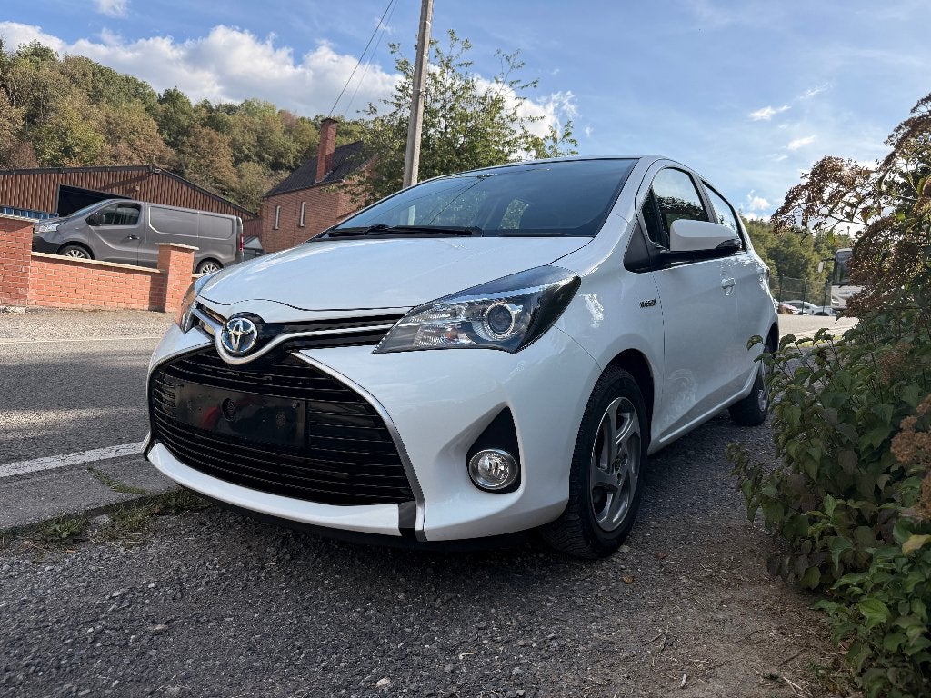 Toyota Yaris  Hybride 1.5i  E-CVT Automatique, Autos, Essai à domicile, Achat, Entreprise, Carnet d'entretien