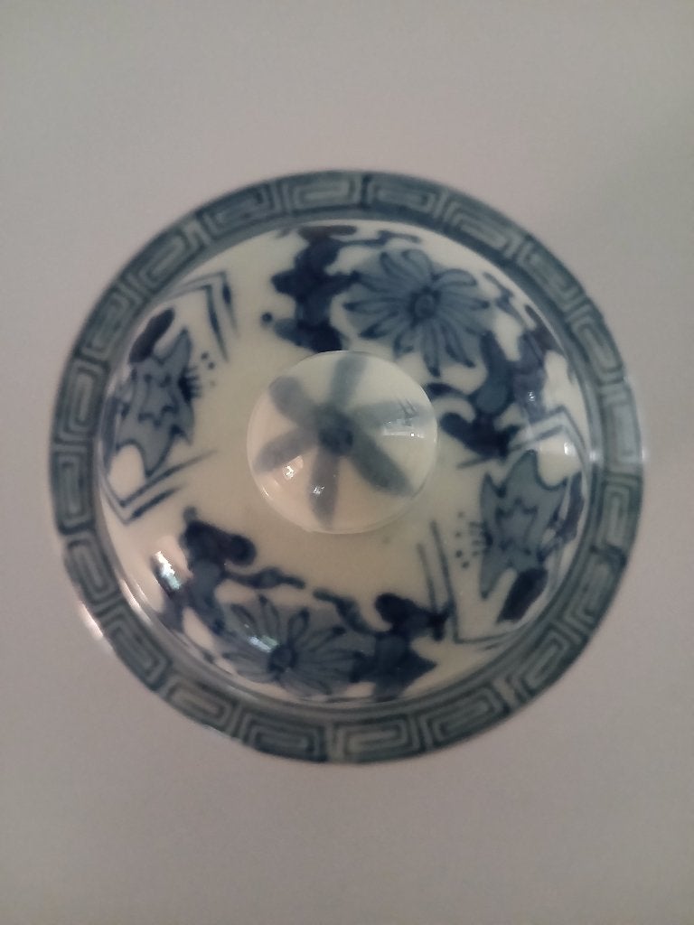 blauw-witte dekselvaas - Chinees Porselein, Antiek en Kunst, Ophalen