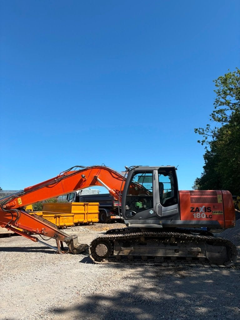 Grue hitachi 18t, Articles professionnels, Enlèvement, Grue
