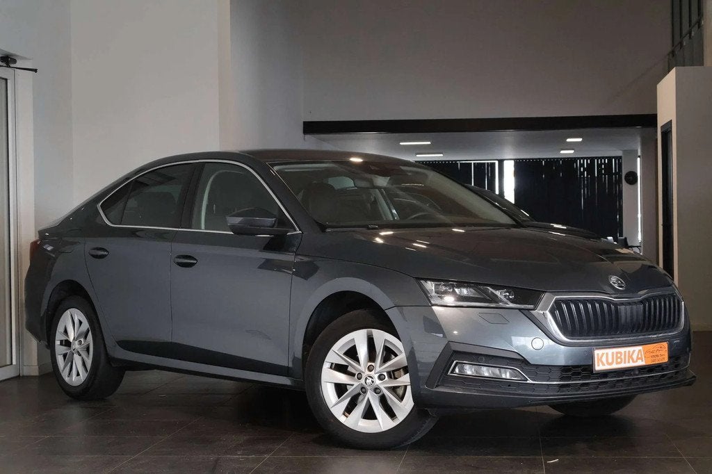 Skoda Octavia Octavia 1.5 TSI eTec MHE DSG ACC Keyless Camer, Auto's, Automaat, 4 cilinders, Bedrijf, Bluetooth