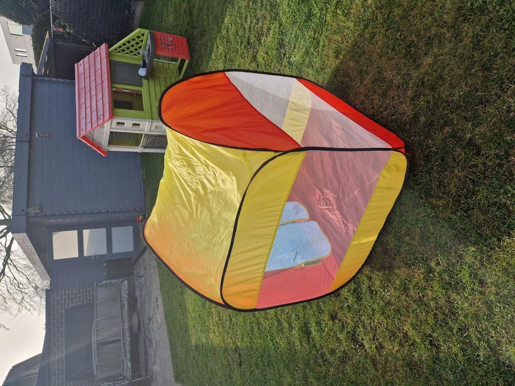 Tente de jeu pour enfants, Enfants & Bébés, Jouets | Extérieur | Cabanes d'enfant, Enlèvement, Comme neuf