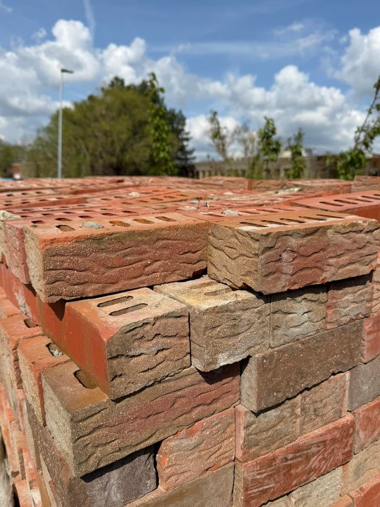 Baksteen voor gevel met patronen, Doe-het-zelf en Bouw, Metselstenen, Ophalen, Zo goed als nieuw