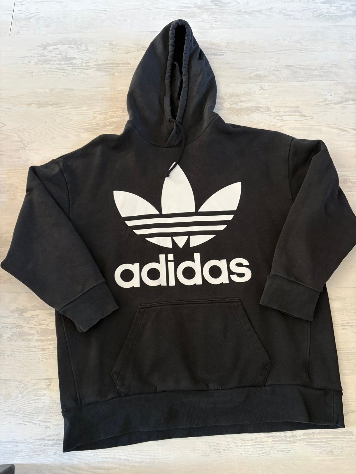 Adidas hoodie uniseks medium, Ophalen, Zo goed als nieuw, Zwart
