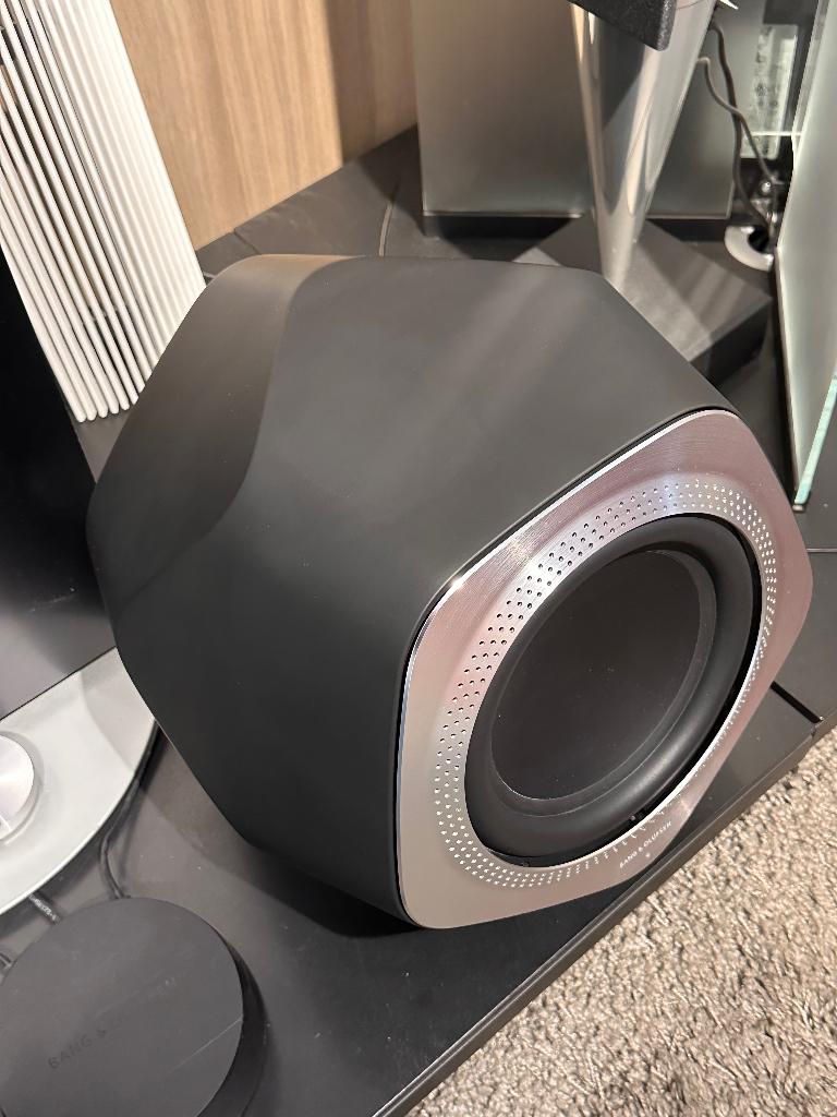 Bang & Olufsen Beolab 19 Black Subwoofer WISA - B&O, Subwoofer, Info@bang-olufsen.dk, Zo goed als nieuw, 120 watt of meer
