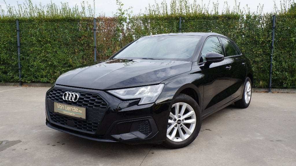 Audi A3 Sportback 30 TFSI 110 pk Carplay Pdc Navi 12m Gar, Auto's, Audi, Voorwielaandrijving, Stof, 109 g/km, Zwart