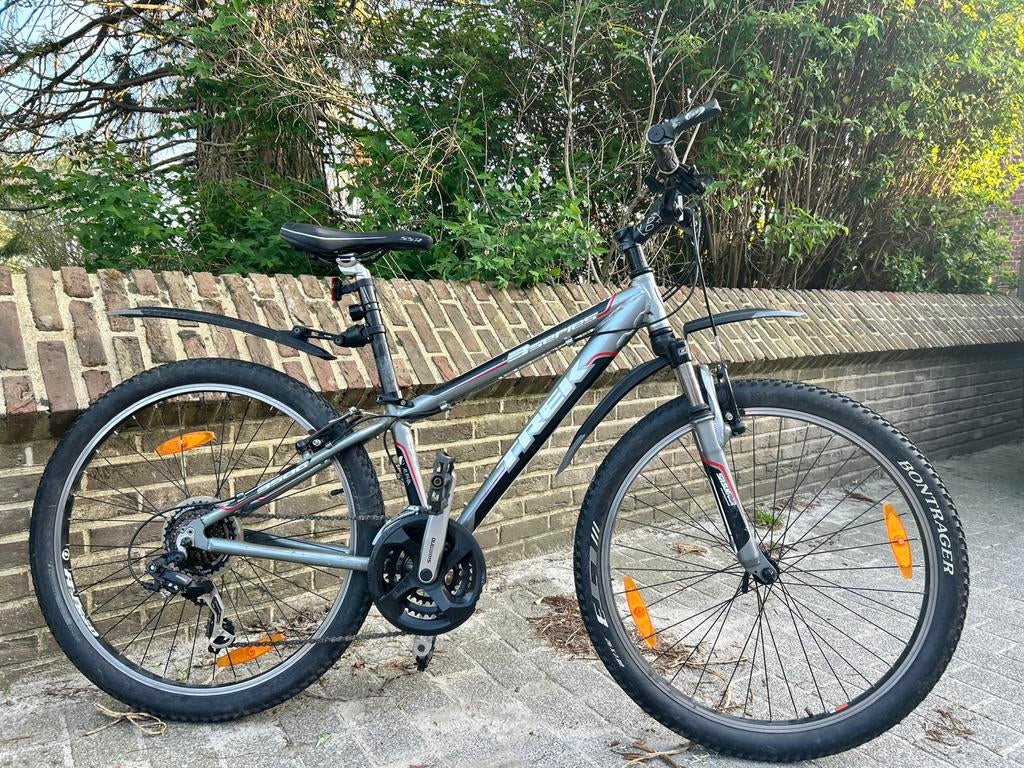 Vélo de montagne Trek MTB VTT pour garçons, Enlèvement, Comme neuf
