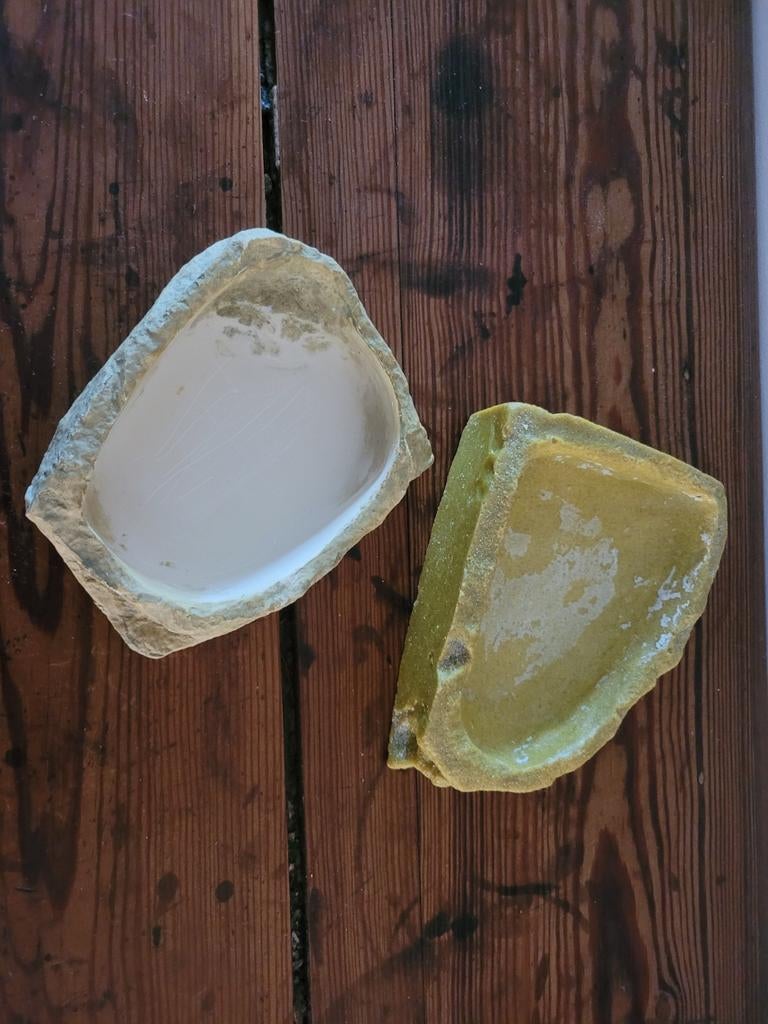 Twee drinkbakjes terrarium, Enlèvement, Comme neuf