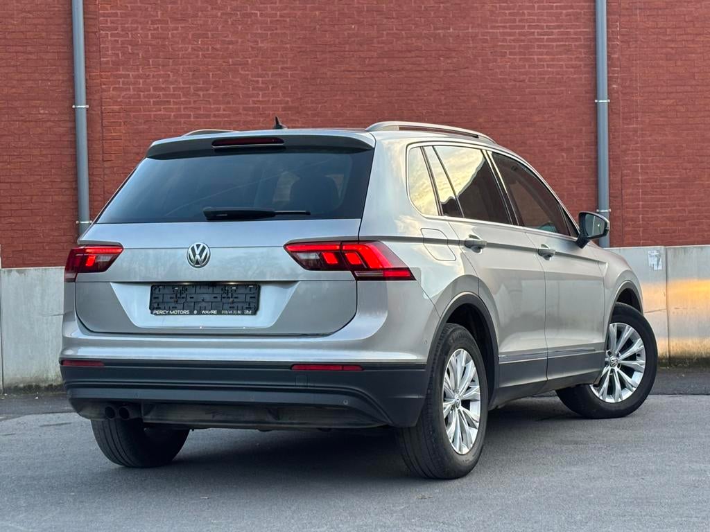 VW Tiguan /Automatique 4 Motion/1.4TSI essence /2018/euro 6d, Autos, Cuir, Argent ou Gris, Achat, Entreprise