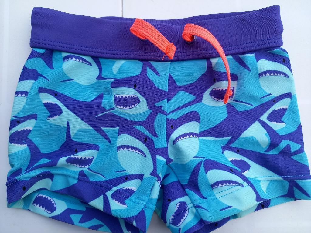 Leuke zwembroek met haaien, maat 92,  merk H & M, Kinderen en Baby's, Kinderkleding | Kinder-zwemkleding, H&M, Ophalen of Verzenden