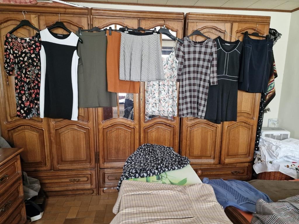 Proper veel kledij maat40, Kleding | Dames, Ophalen, Zo goed als nieuw