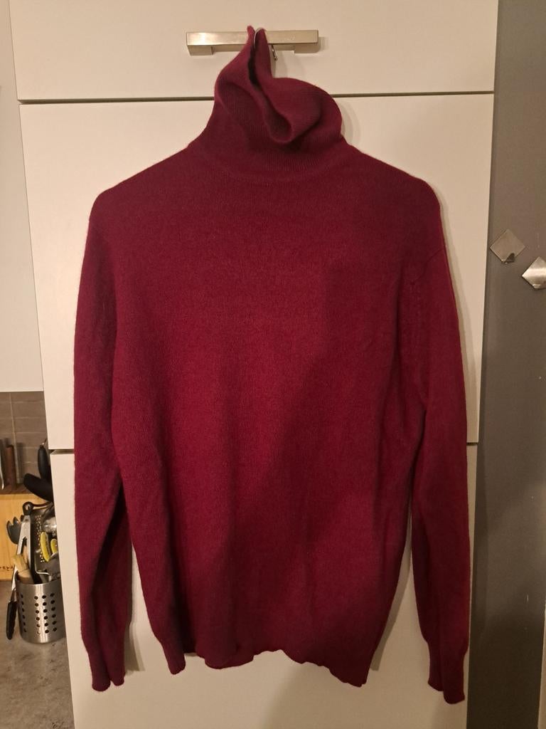 Pull bordeaux 100 % cachemire filé Munrospun, Enlèvement