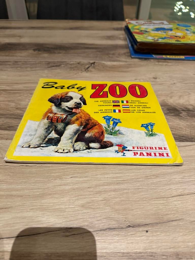 Album panini complet baby zoo, Ophalen of Verzenden, Zo goed als nieuw, Dier en Natuur