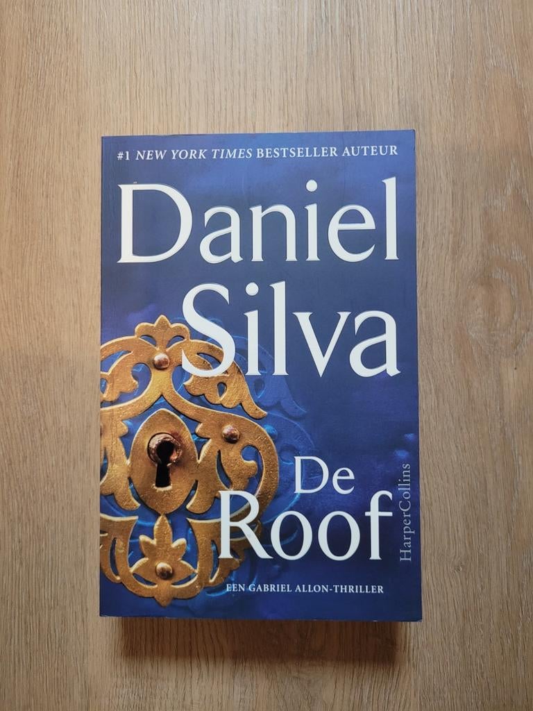 Daniel Silva - De roof, Ophalen of Verzenden, Zo goed als nieuw, Daniel Silva