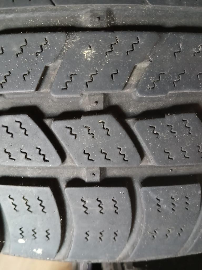 Set van 4 winterbanden 205/50 R17, Ophalen, Gebruikt, 17 inch, Winterbanden