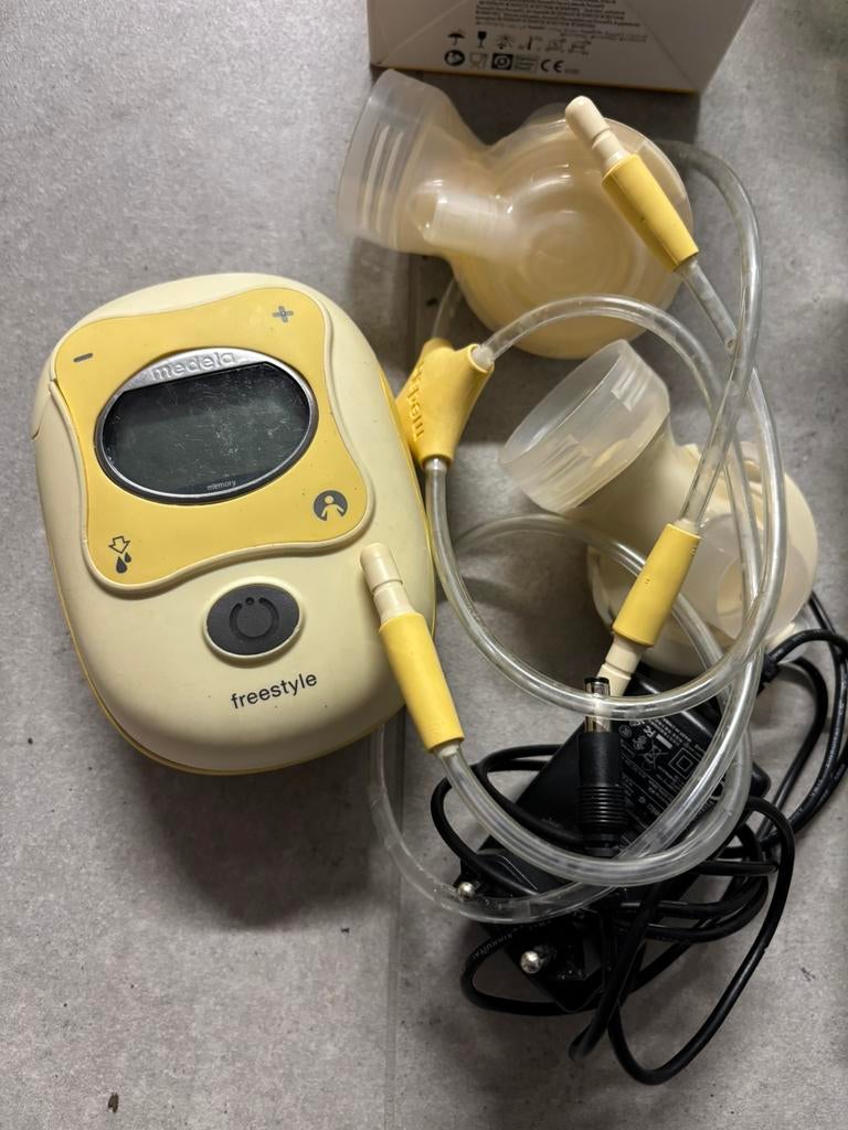 MEDELA borstkolf, Kinderen en Baby's, Babyvoeding en Toebehoren, Ophalen, Gebruikt, Borstkolf