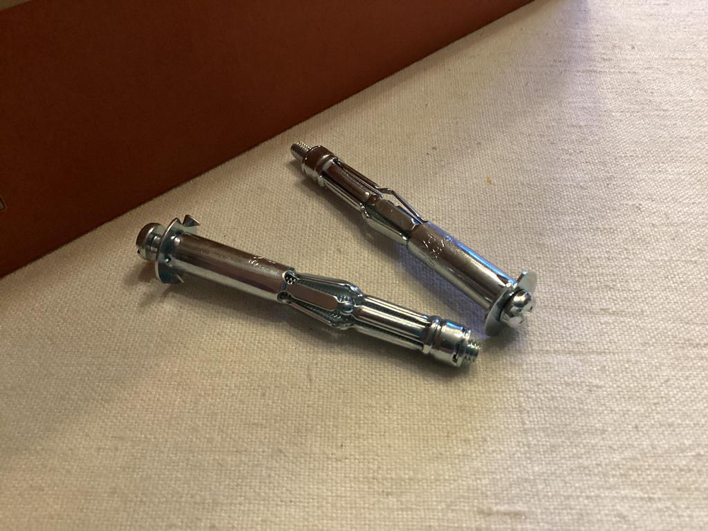 Chevilles métalliques, Enlèvement ou Envoi, Comme neuf