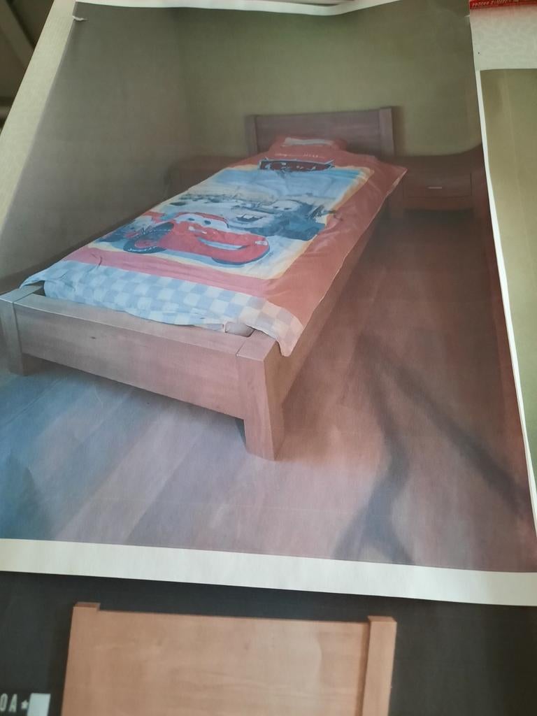 1 persoons slaapkamer bed.lattebodm.matras kleerkast nachtk, Huis en Inrichting, Slaapkamer | Complete slaapkamers, Ophalen, Zo goed als nieuw