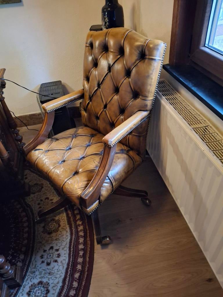 Chesterfield buraustoel, Ophalen