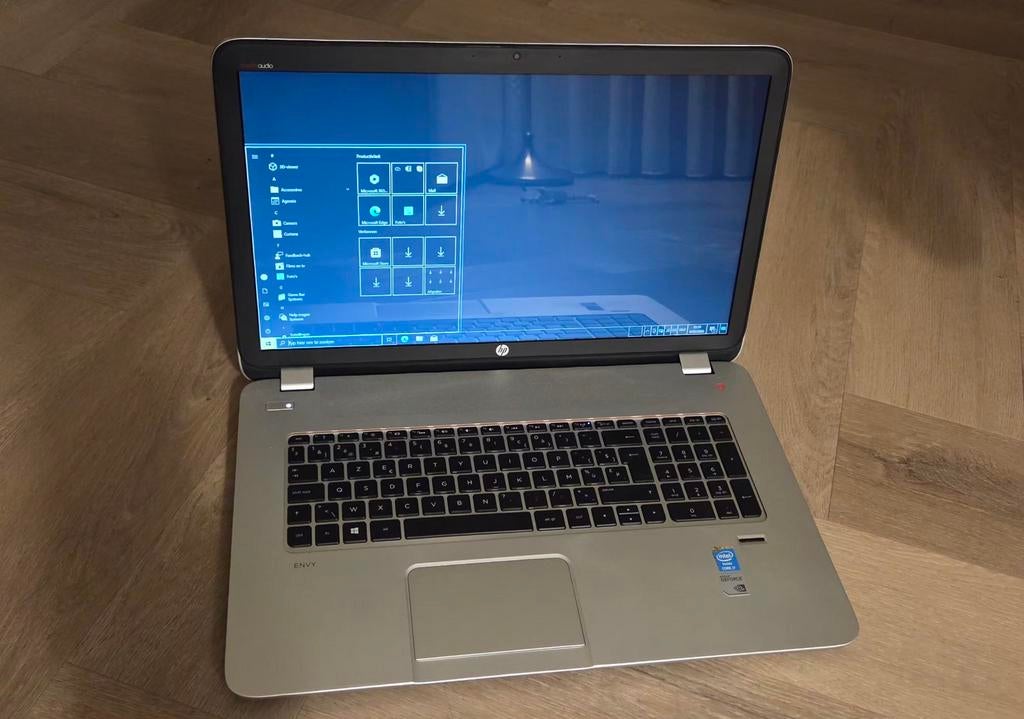 Laptop hp 17inch, Computers en Software, Windows Laptops, Gebruikt, 17 inch of meer, SSD, 8 GB, Ophalen of Verzenden