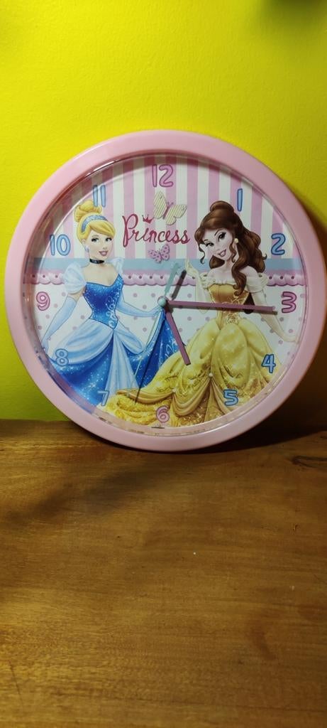 Disney Prinsessen wandklok, Huis en Inrichting, Ophalen of Verzenden, Zo goed als nieuw, Wandklok