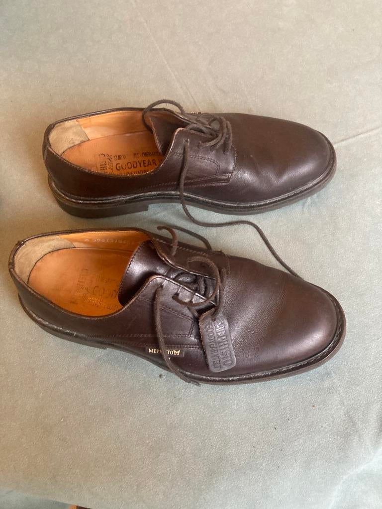Mephisto état neuf taille 7. Impeccables taille trop petite, Enlèvement, Comme neuf