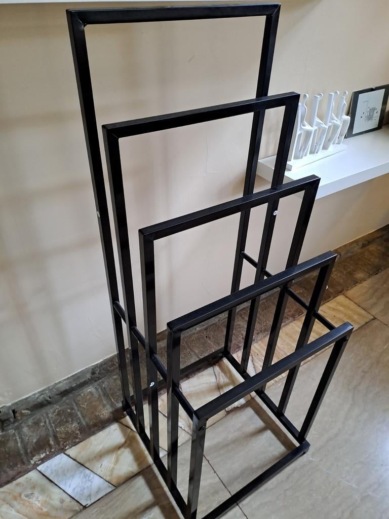 Nouveau porte-serviettes, Enlèvement