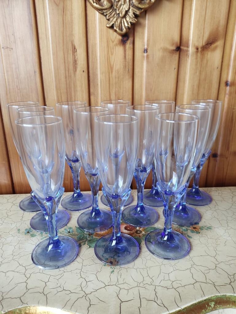 12 glazen €10, Verzamelen, Ophalen, Gebruikt