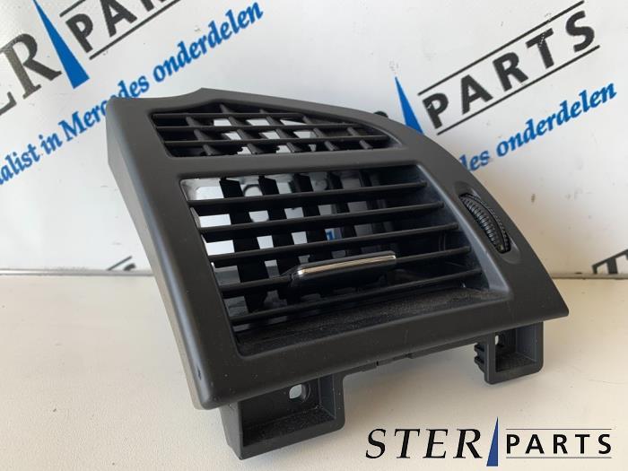 Luchtrooster Dashboard van een Mercedes CL, Gebruikt, -, Ophalen of Verzenden, -