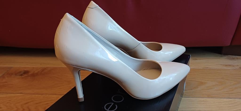 Chaussures à talon. T.38, cuire, georgia Rose. Neuves, Neuf, Georgia rose, Beige, Enlèvement