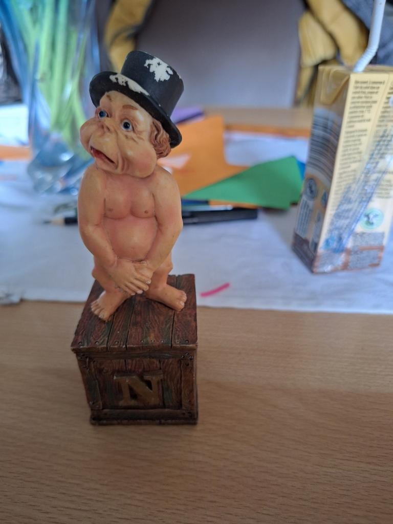 Manneke van Laaf Letter N, Ophalen of Verzenden