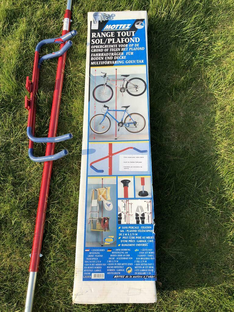 Fietsenrek Mottez grond tot plafond, Fietsen en Brommers, Ophalen, Gebruikt