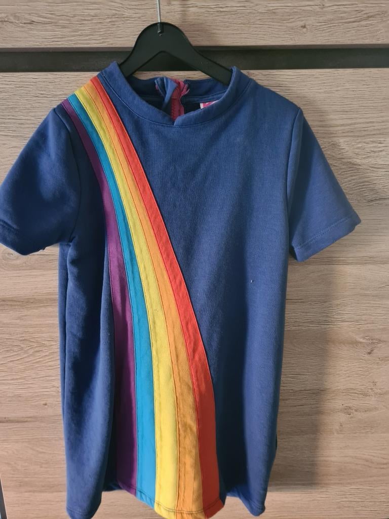 K3 regenboogkleedje maat 122, Ophalen, Zo goed als nieuw, Jurk of Rok