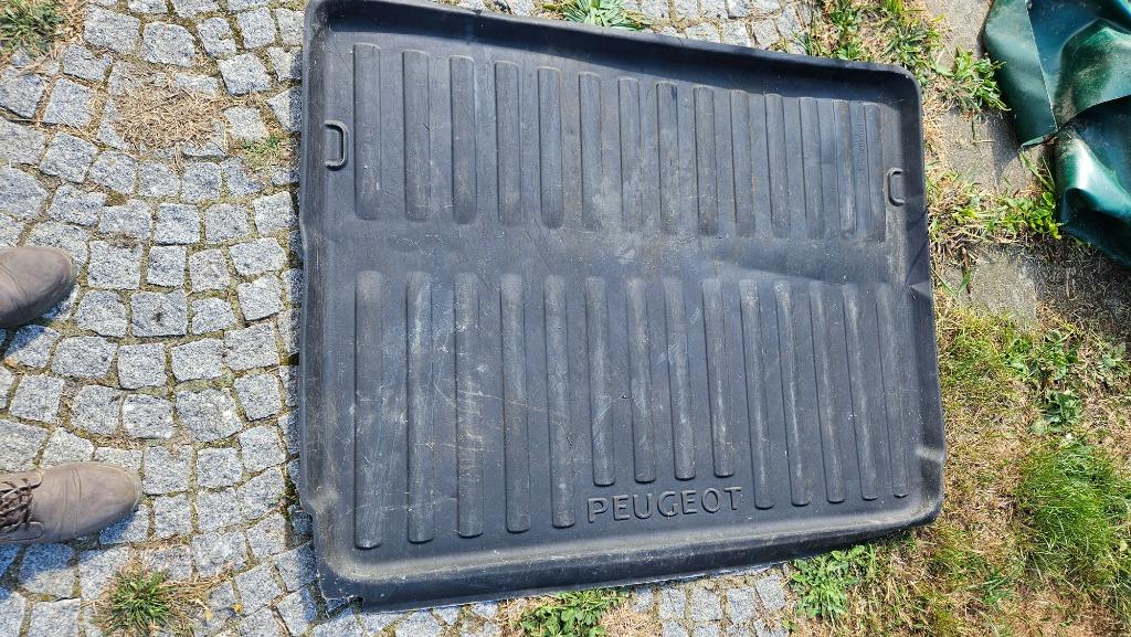 Kofferbak Peugeot, Ophalen, Gebruikt