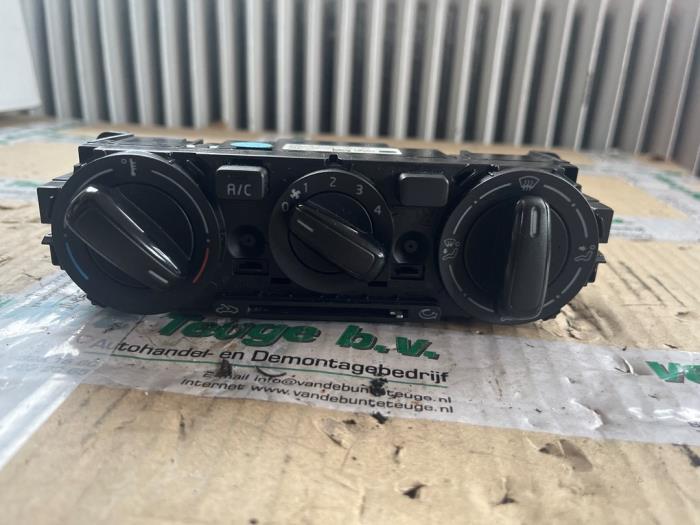 Panneau de commandes chauffage d'un Volkswagen UP, Enlèvement ou Envoi, 3 mois de garantie, Utilisé, Volkswagen