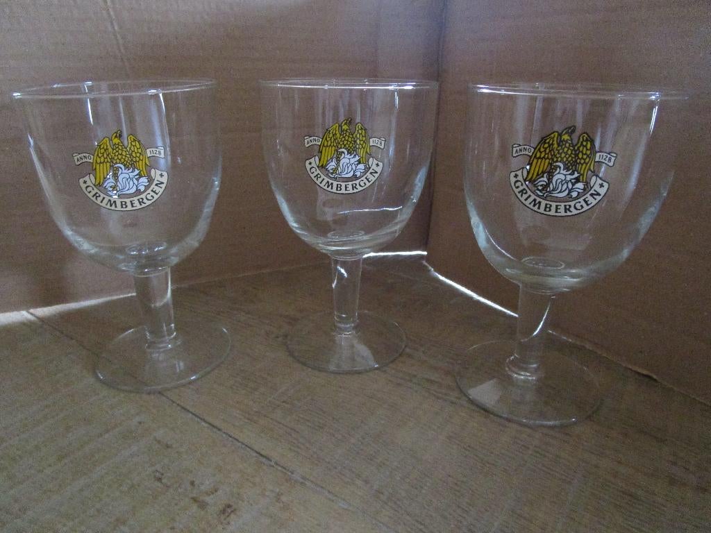 oude bierglazen ( 2 ), Enlèvement ou Envoi, Comme neuf, Verre ou Verres, Autres marques