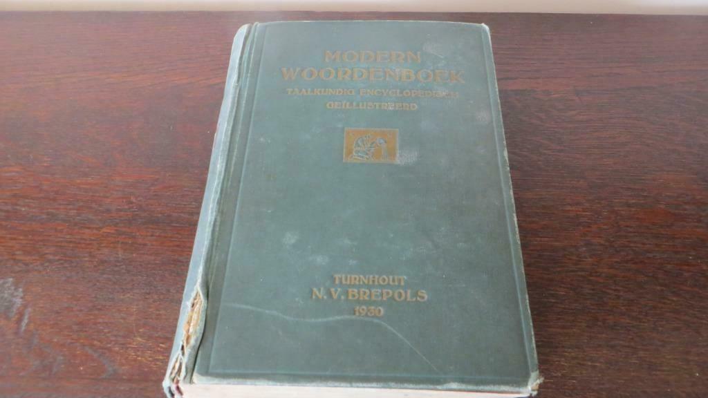Uit 1930 ,,MODERN WOORDENBOEK,, Taalkundig Encyclopedie, Boeken, Gelezen, Ophalen of Verzenden, J VERSCHUEREN, Los deel