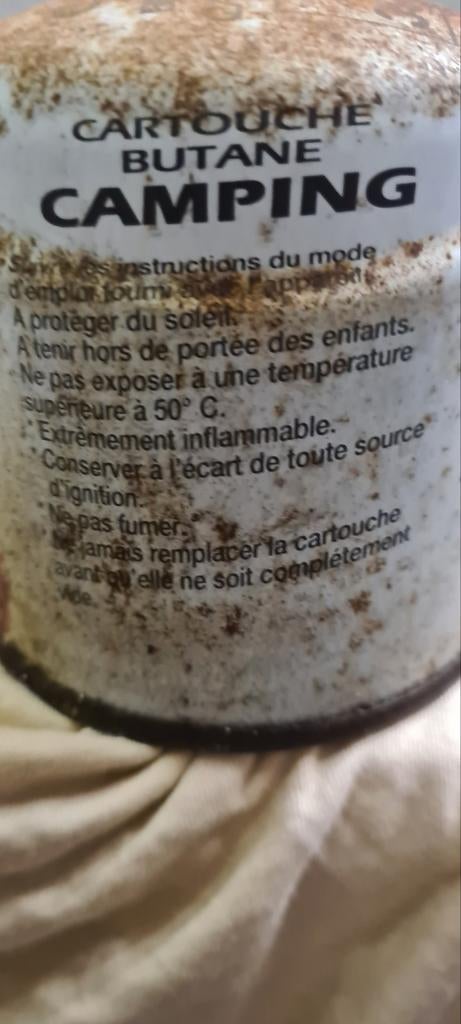 2 petit bonbonne de gaz butane, Enlèvement