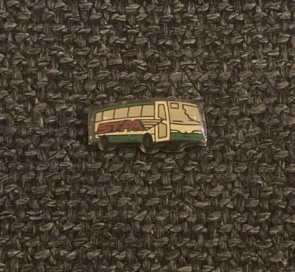 PIN - BUS - AUTOBUS, Envoi, Utilisé, Transport, Insigne ou Pin's