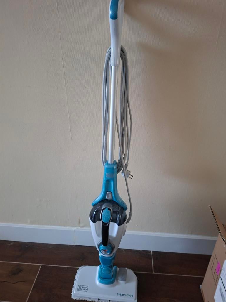Vadrouille à vapeur 10 en 1 Black & Decker FSMH1621R, Maison & Meubles, Enlèvement
