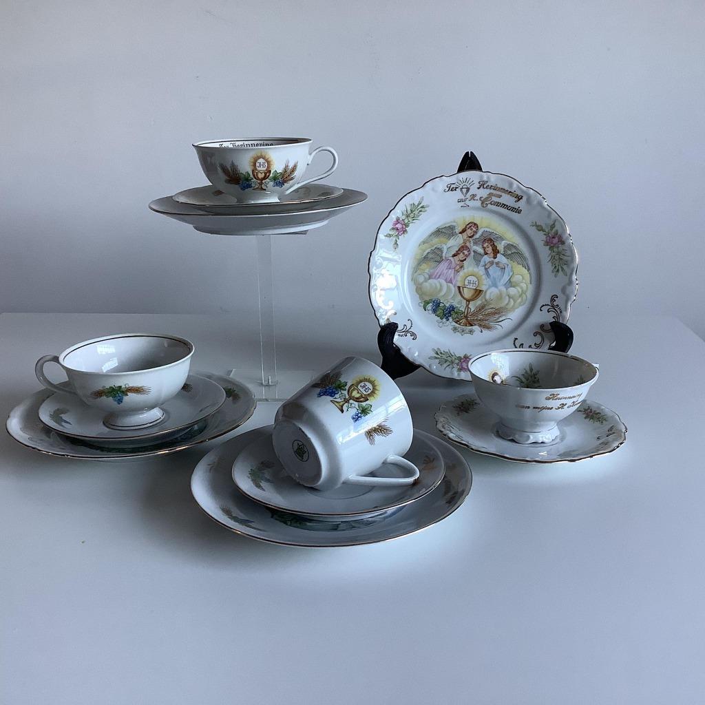 4 vintage communiesetjes in porselein, Ophalen of Verzenden