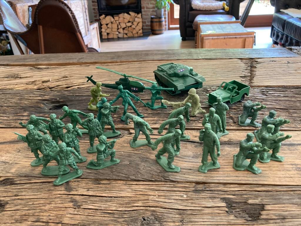 Lot Antiek toy soldiers Hong Kong - leger speelgoed figuren, Ophalen of Verzenden