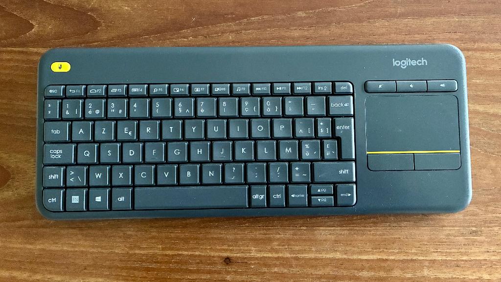 Logitech K400 Plus, écran tactile sans fil, noir, azerty, Enlèvement ou Envoi, Logitech, Azerty, Comme neuf