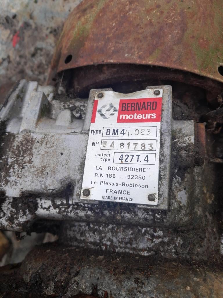 bernard antieke benzine motor, Ophalen of Verzenden, Gebruikt