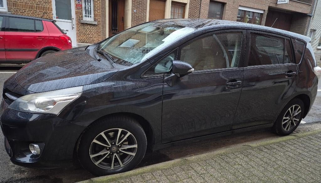 Voiture Toyota Verso Skyview, Auto's, Toyota, Particulier, Verso, ABS, Achteruitrijcamera, Airbags, Airconditioning, Bluetooth