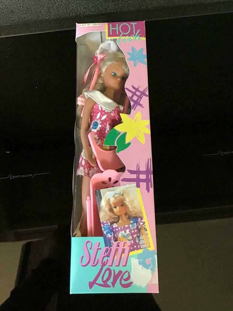 Steffi pop met koets en kindje, Ophalen of Verzenden, Zo goed als nieuw, Pop