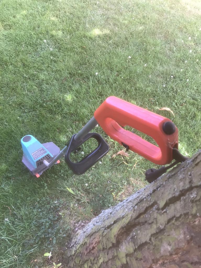 Gardena grastrimmer, Moins de 10 cm, Électrique, Enlèvement, Utilisé