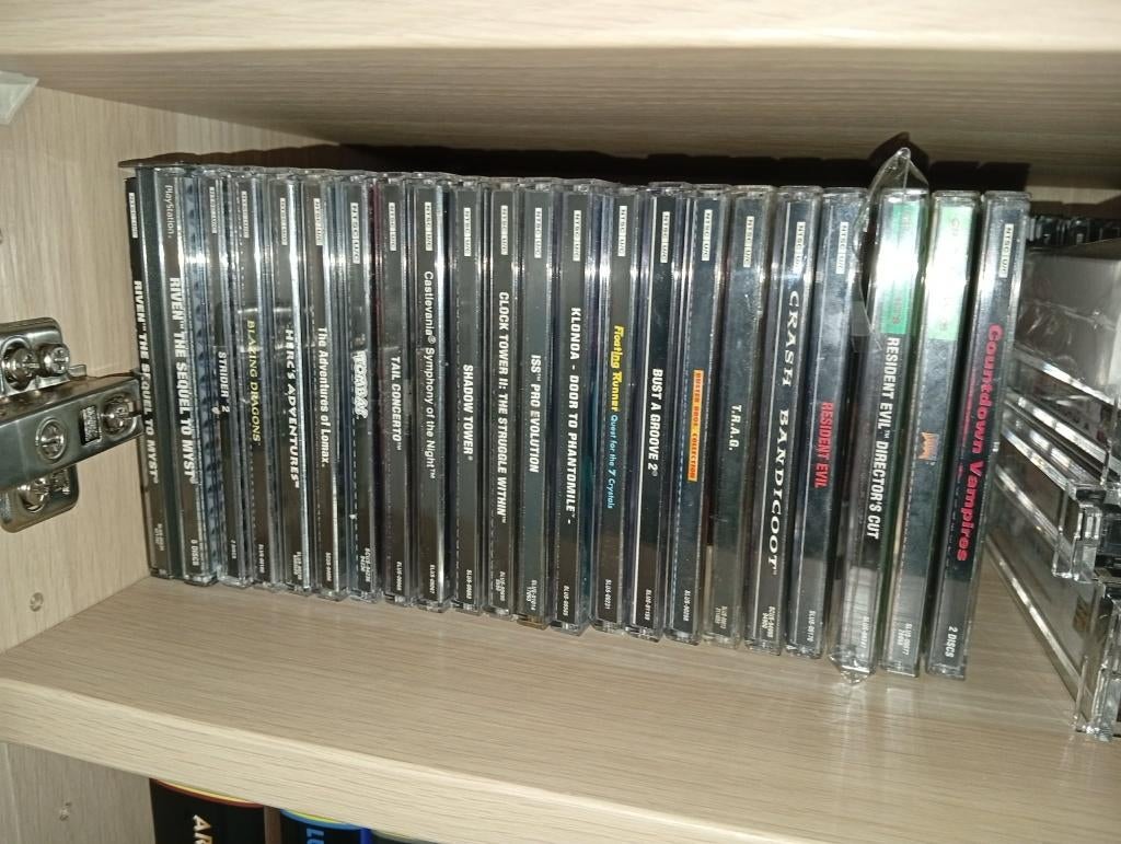 Lot of PS1 ntsc uc games, Enlèvement