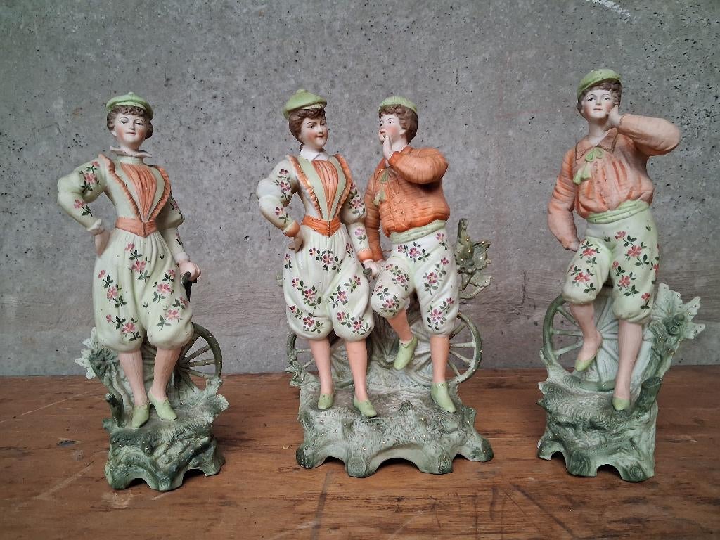 Posturen - beelden, Antiek en Kunst, Kunst | Beelden en Houtsnijwerken, Ophalen of Verzenden