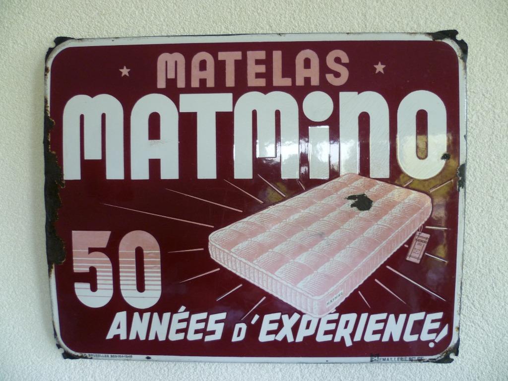 PANNEAU PUBLICITAIRE EN ÉMAIL « MATMINO MATELAS » DE 1948, Collections, Marques & Objets publicitaires, Utilisé, Panneau publicitaire